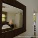 Miroir Chambre devant le lagon de Guadeloupe