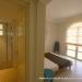 Salle de bain et chambre coté Golf de la villa en Guadeloupe