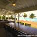 Table Royal Botania Guadeloupe devant le lagon