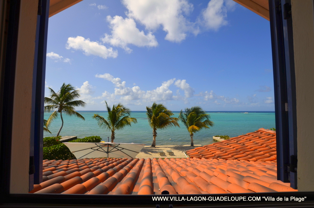 Vue Lagon de la Suite de la villa de la plage en Guadeloupe