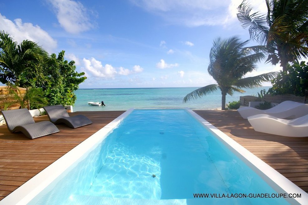 Plus de villas, plus de confort, plus de services pour 2011 pour plus de LUXE en Guadeloupe à St François