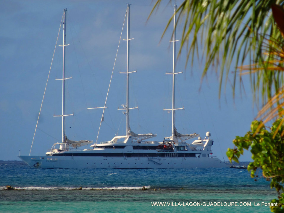 Le Ponant devant le lagon de Saint François en Guadeloupe