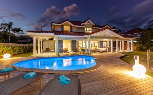 Location de villas de luxe en Guadeloupe Ã  Saint-FranÃ§ois sur le lagon.