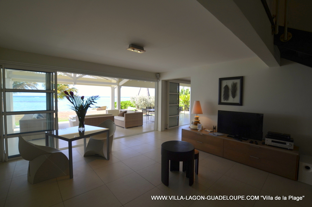 Salon séjour de la villa de luxe en Guadeloupe